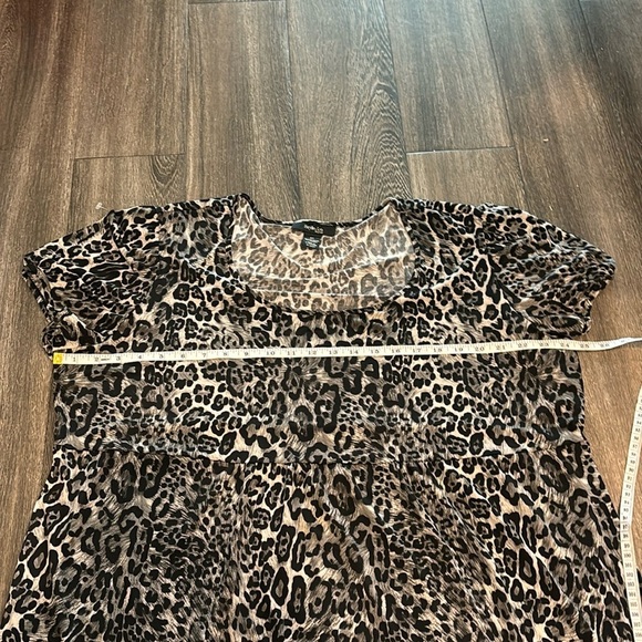 Women’s Style & Co. animal print short sleeve blouse Size 3X - Picture 5 of 10